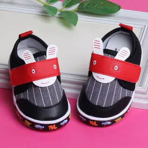 Baby Moo Ninja Rabbit Velcro Strap Anti-Skid Chu Chu Sound Sneakers - Black