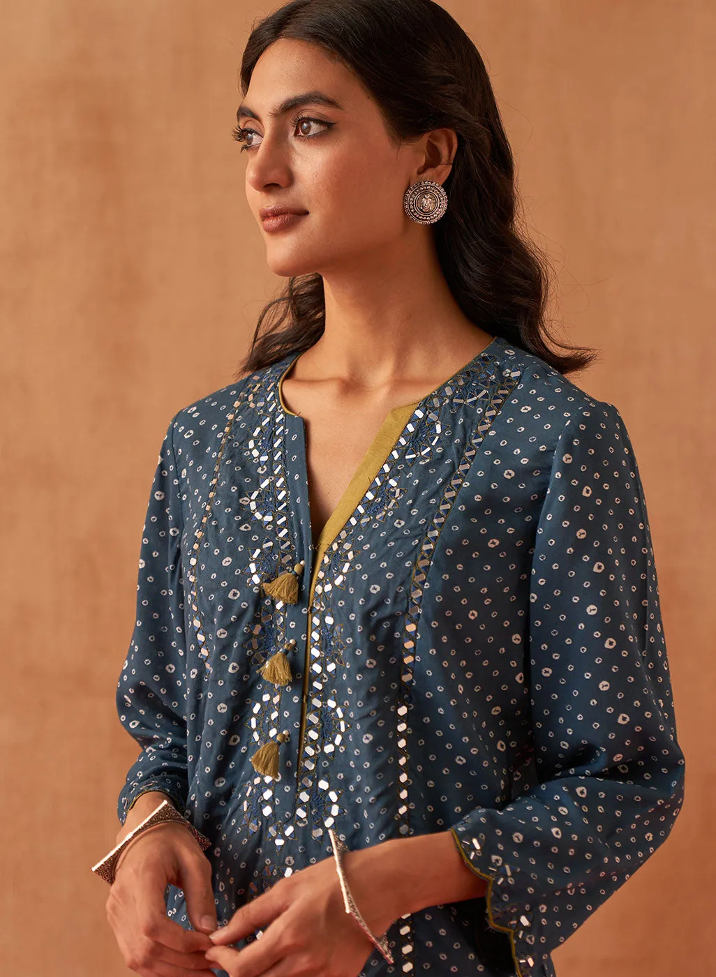 Blue Dhaage Collection Kurta With Placement Embroidery