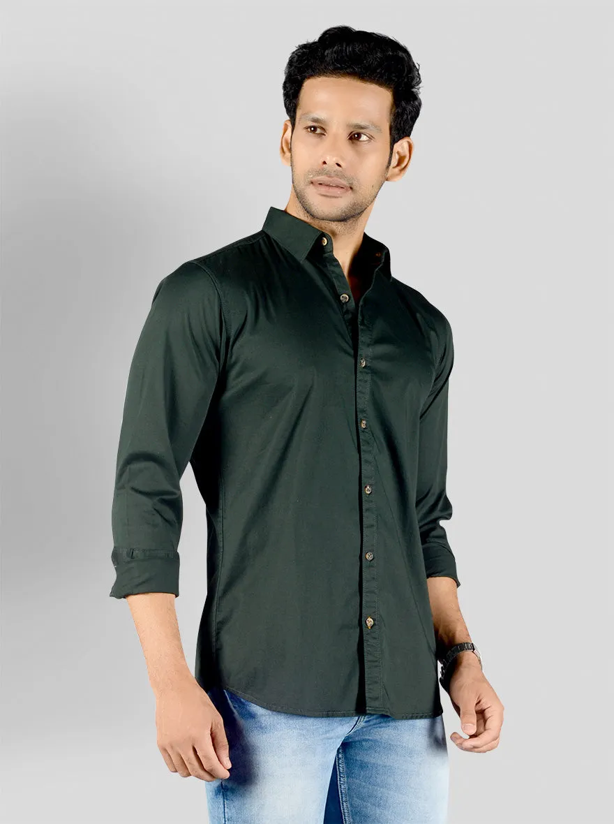 Bottle Green Solid Slim Fit Casual Shirt | JadeBlue