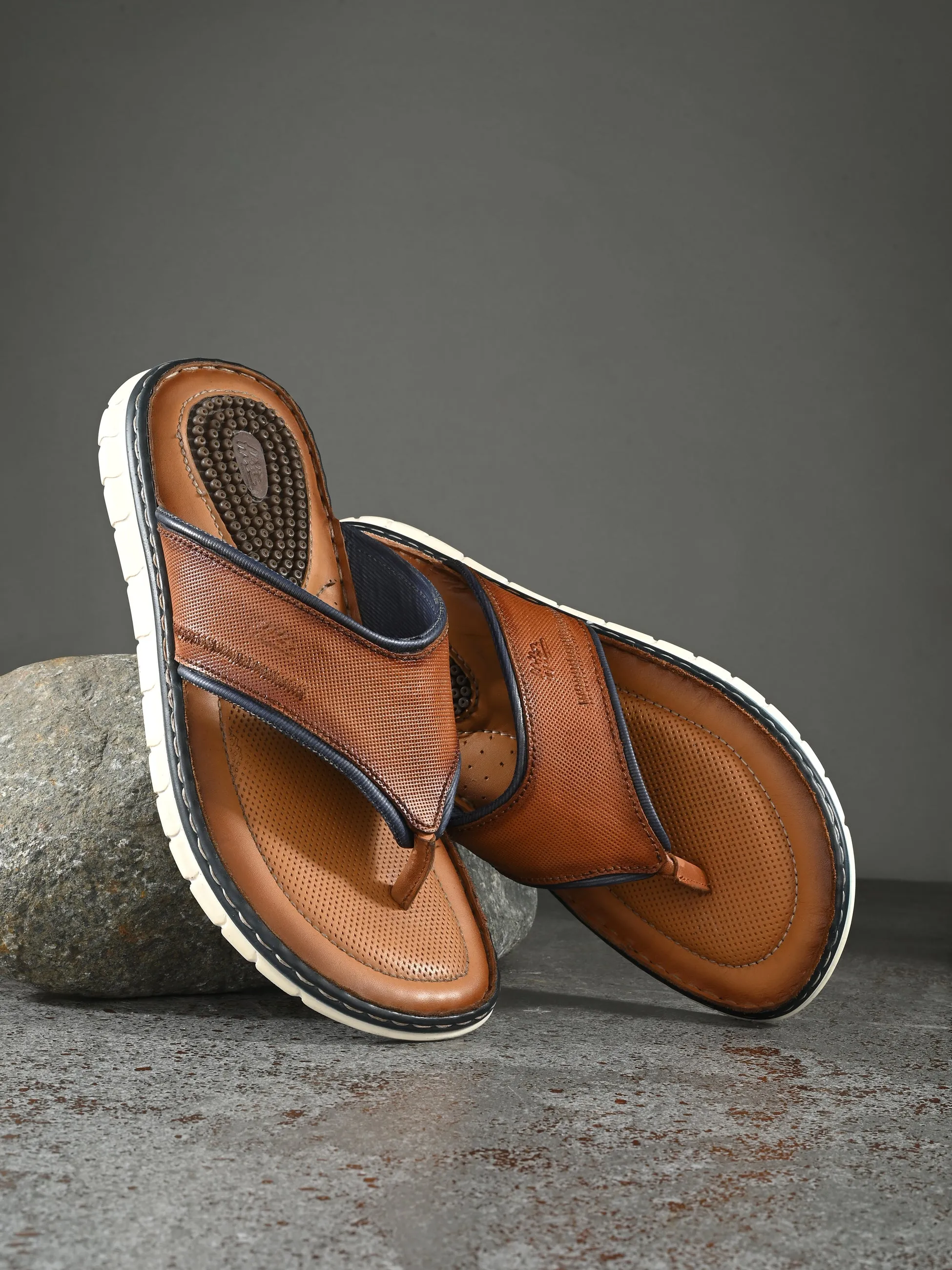 Hitz Men's Tan Leather Casual Slipper